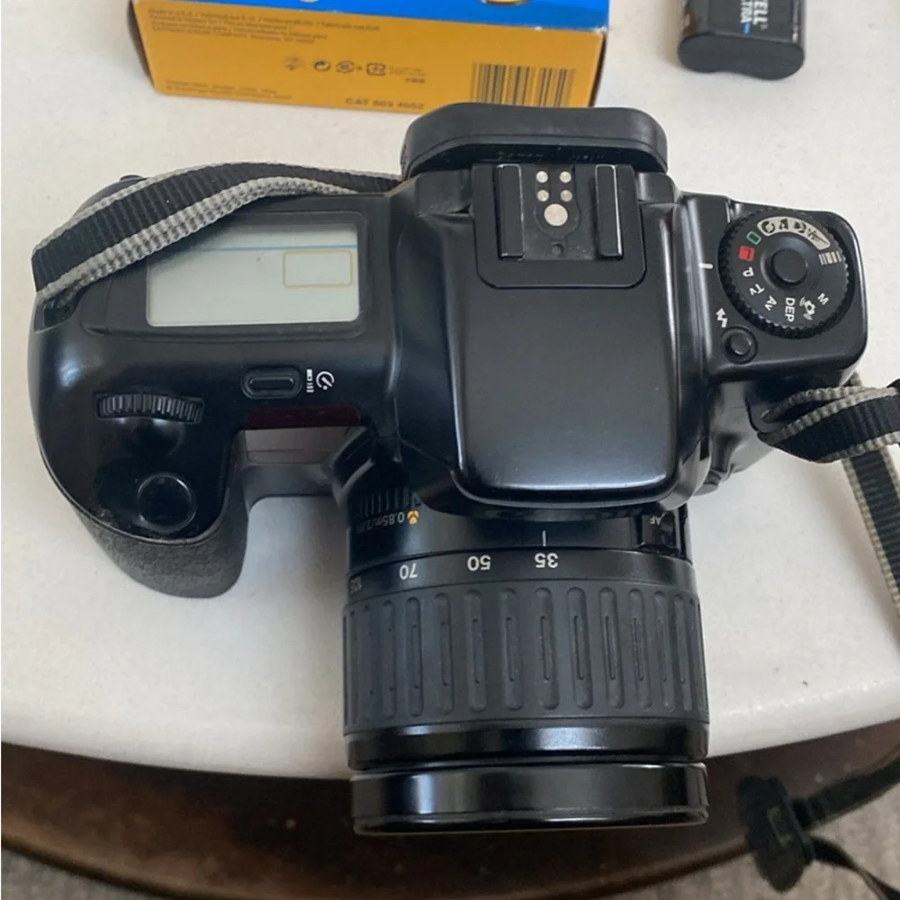 Canon EOS 10s 35mm SLR Film Camera w/lens and 3 films Canon EF mount